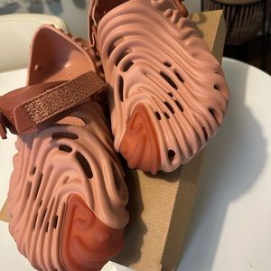 Crocs Pollex Clog
by Salehe Bembury Kuwata, Color Pale Blush